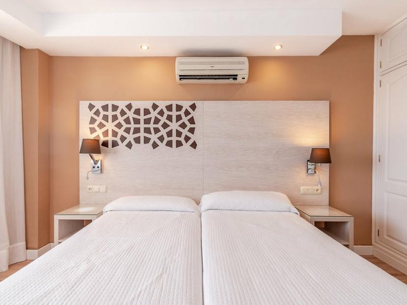 A5C3837B1246222C14529AE41C472AB2