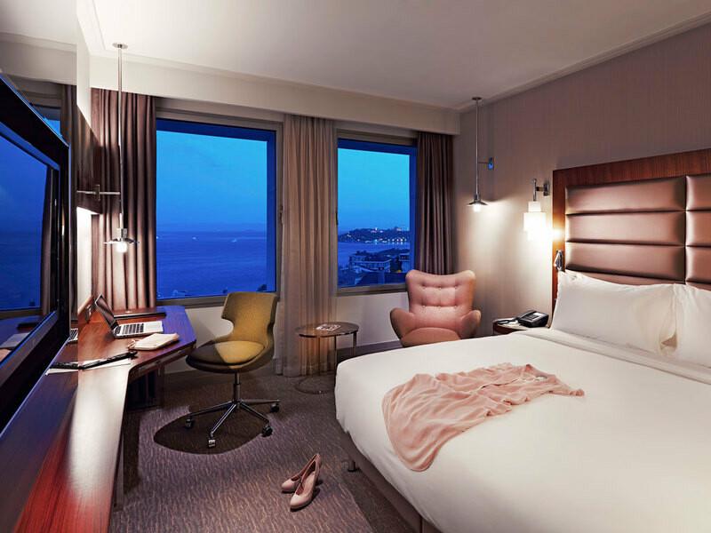 43A42CCF80B6806A2F5986F5B1DF2094