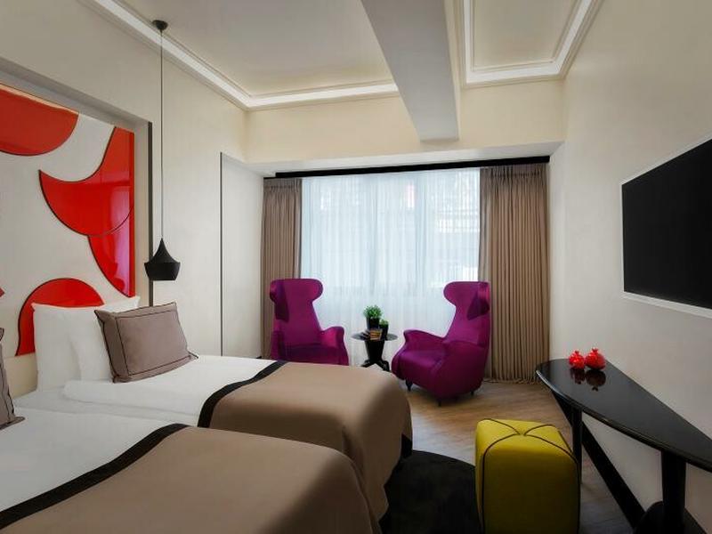 403ED25644F792A798B640AA6EC3BE8E