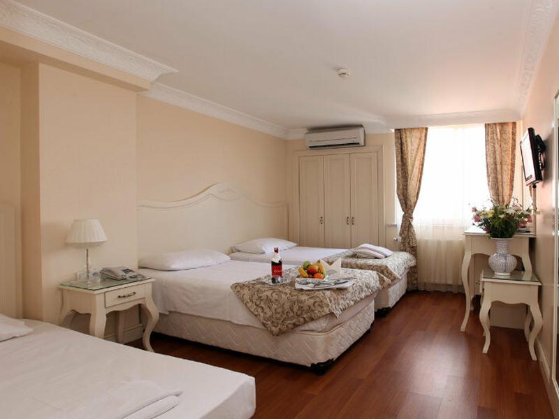 922EF393119164B5EF9F98DBE416BEE3