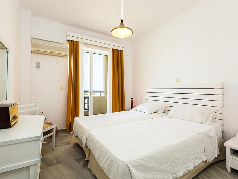 61FEFC6C3215F82C1588D3BC12D52CEF