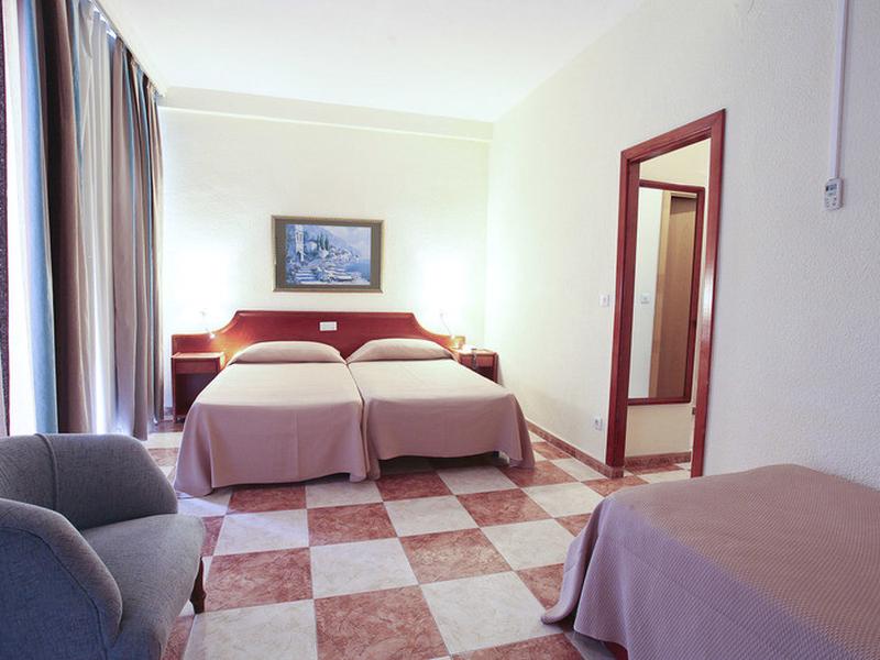 DC13D733F7A97463A40C0D4B9B77BCEB