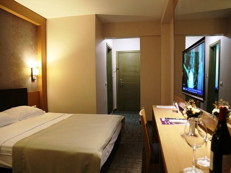 1403AE4954B9F8AEBAC49AB83B1C3214