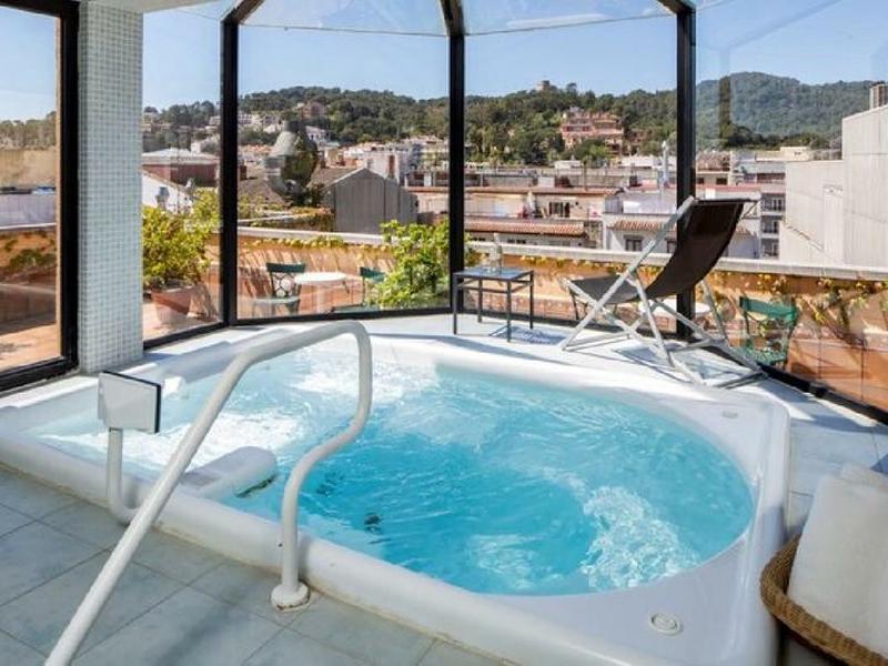 4C92E3501B83853B0D488F2F793E7EF7