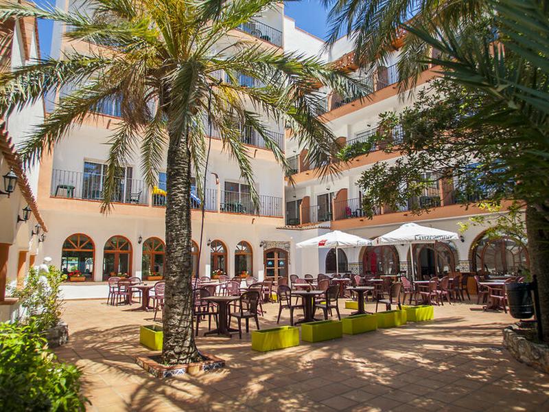 3F057BE57A1E42D67A99AF8FE5B70208