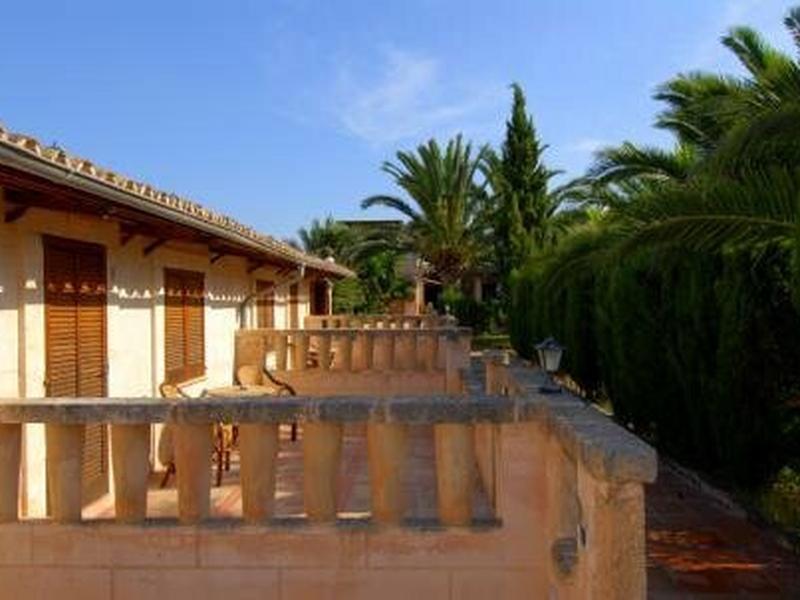 5B8C05064E9A1A46490C84585F96D062