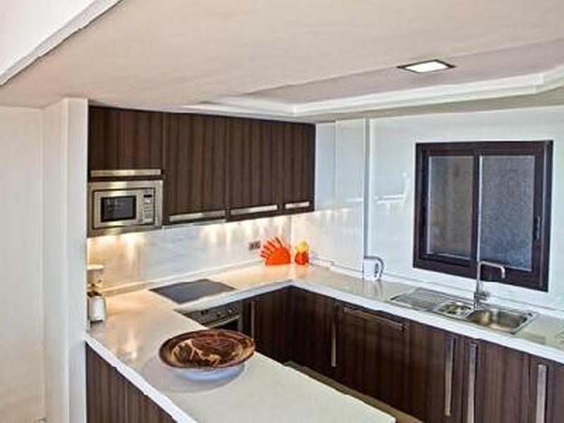 A1BCDA1746DAEF4E86D497DF502E8006