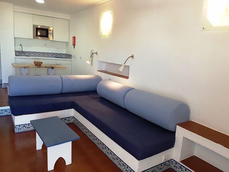 873D92E8CDA07A49806B584FB4FB864C