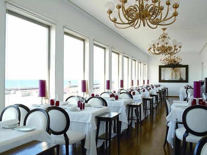 F6CBED292490AAE4622FCA92CB1B4038