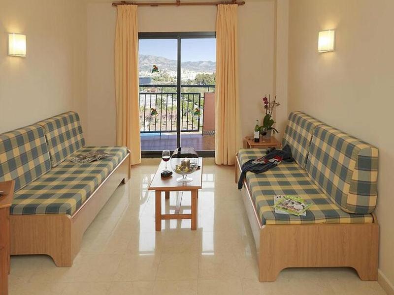 FB6F91FC147FFBDC8B7509CD89308BAE