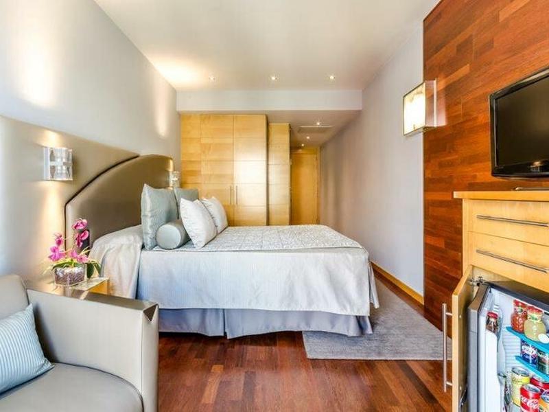 E27E890FC17930890FCAAB6CCEE57970