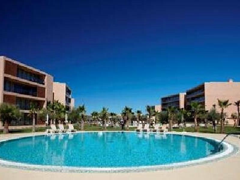 91DB176F7B7E1AB7C24E9C02B4364CD8