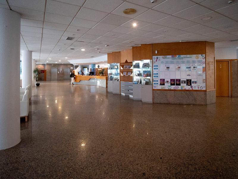 6925D27F115E44B115FB0FA6F9239060