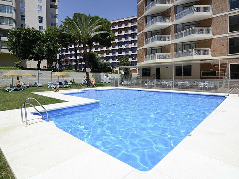 FC7F12A8A52D35ED35B726F655890CE3