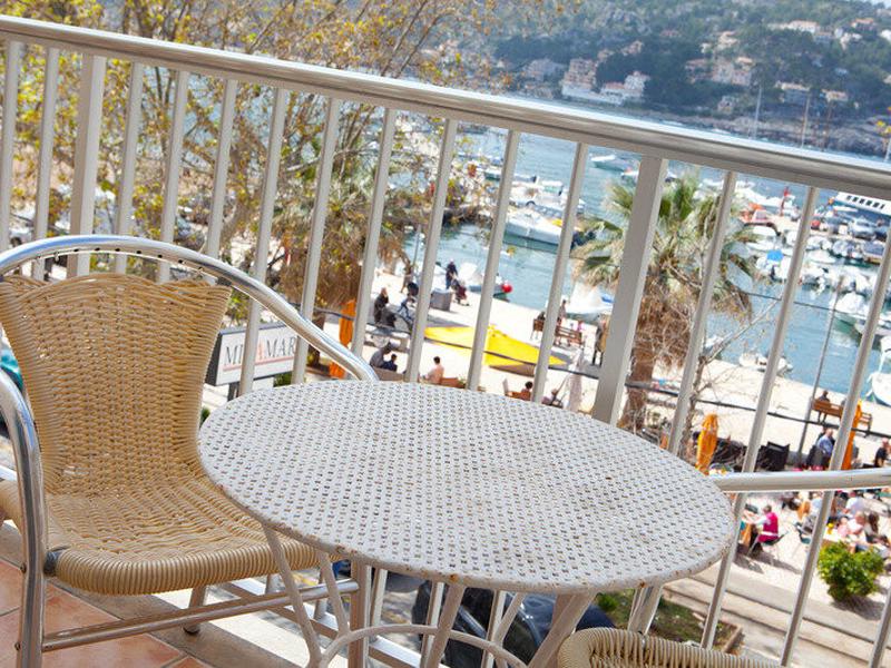 7EE92AF506C82B7E1B66AC326F4A3BA2