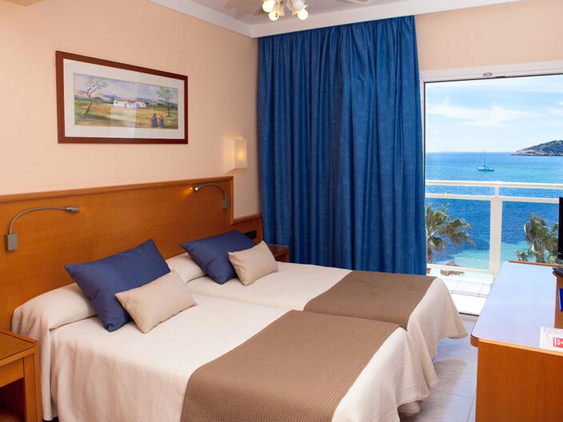 E310E88B0DBEAE62D8D0C94BE373626D