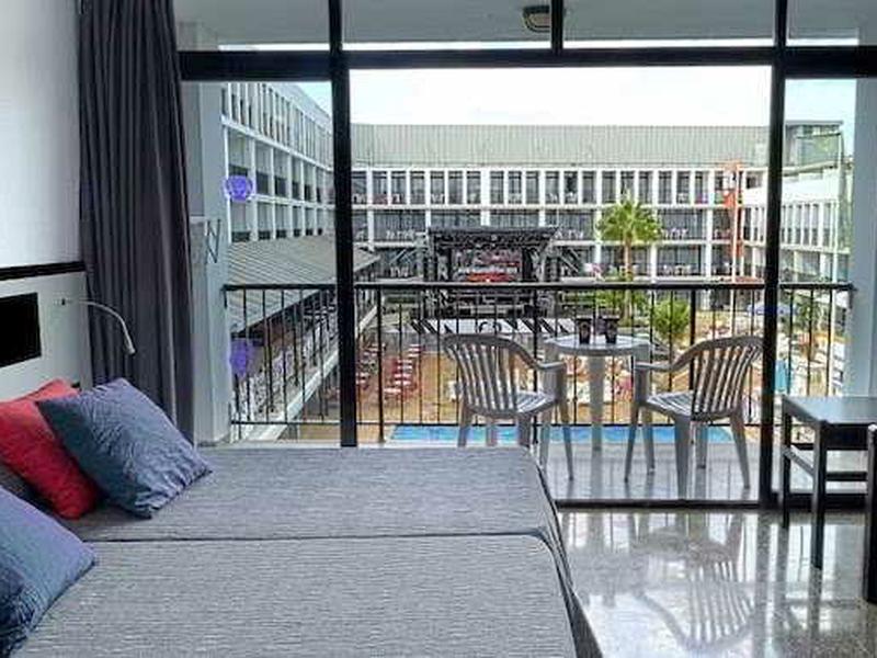 7581035C228BE45B895728838DFCE7CA