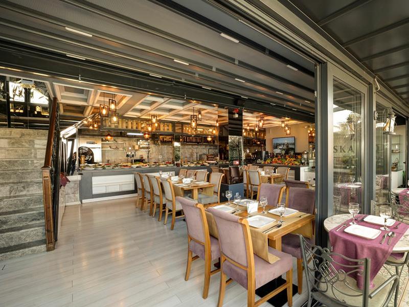 CF2708D5B6E0928EF7CB4F9C3F9C8F2A