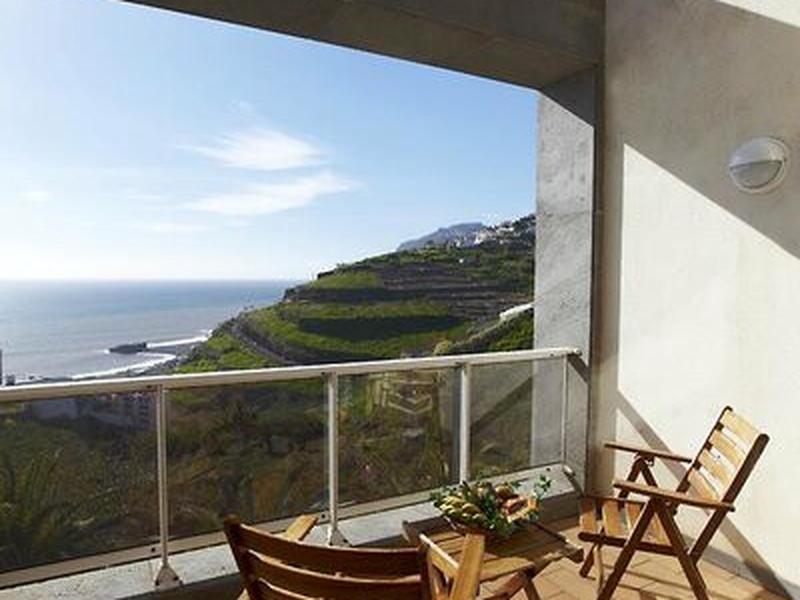 DA4EE7BB7A12D0C18C88087A5F4C0AAE