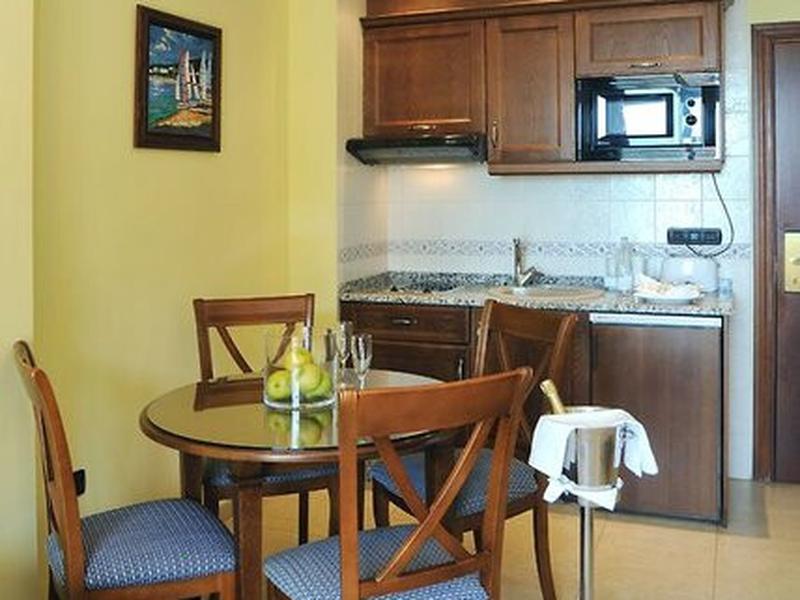 7FEEA9DB3274A7E6222BA677A67A90F4