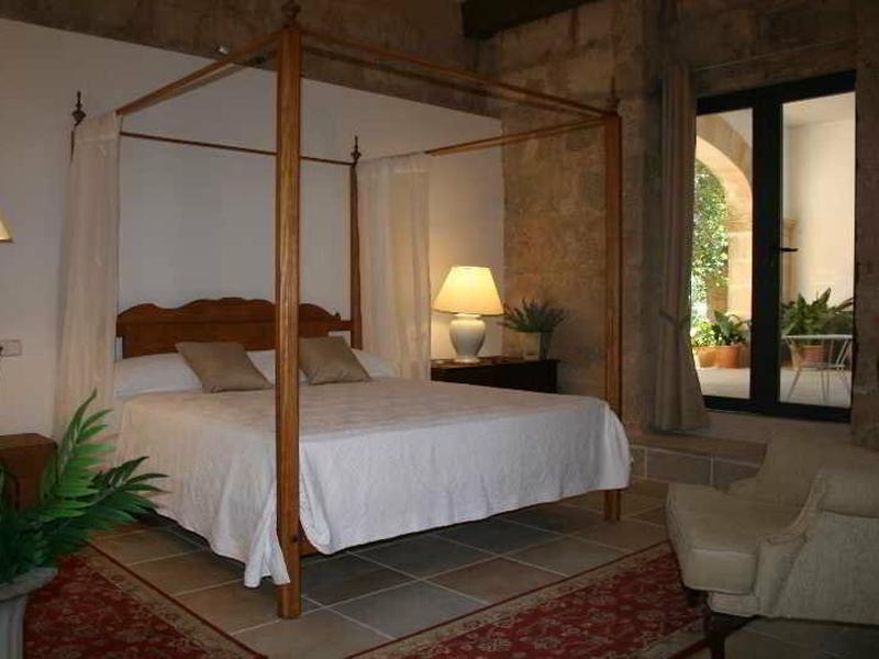 B7EA06B19F32B3E9D7D7E16D1D2F9FFC