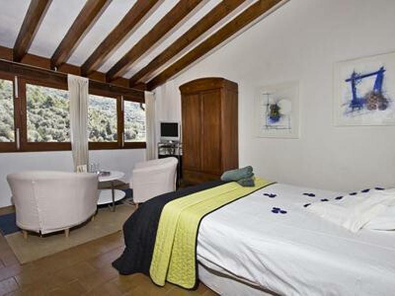 4ECB180556817806C4C93EE78C4E73F2