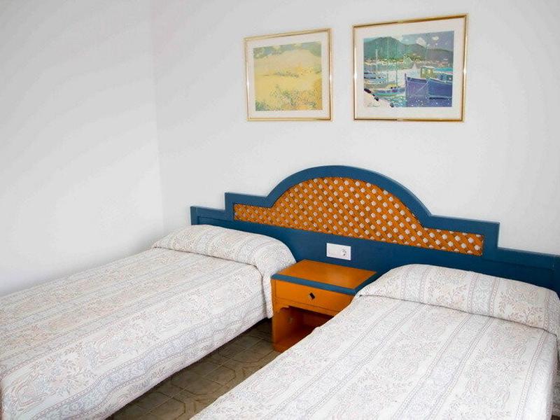 F9037D90B279A38A950B9F389F67E69F