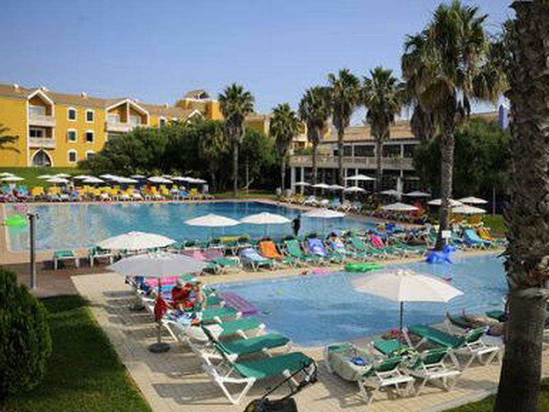 B896F7BF3318DF7905D2E09EDC3C18AB