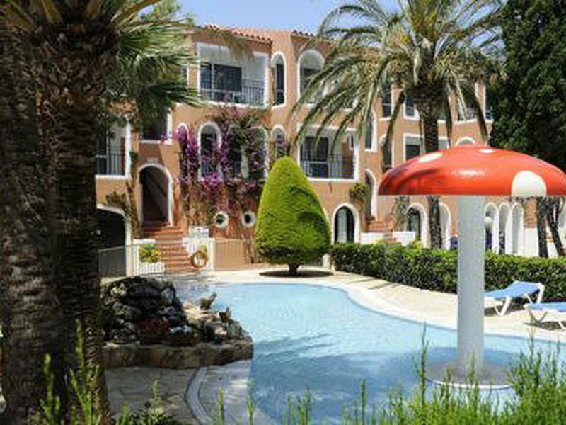 737E8EF0C08EC2A93C0B1B74CEDAC5A7