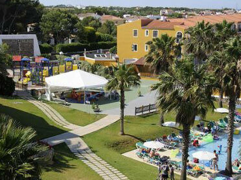 63A90F4E4A9C3DBF4AAD17A99FCA1379