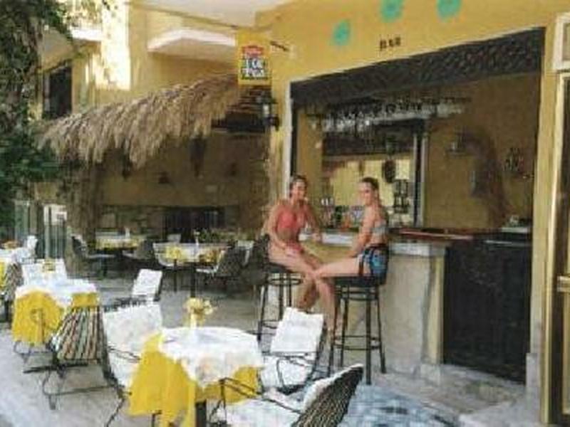 DB958591FF1F251001F8C6EE1817A11B