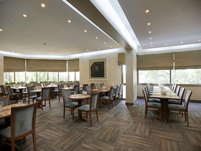 8F352B616CDDF335DD0DCF50AA87223C