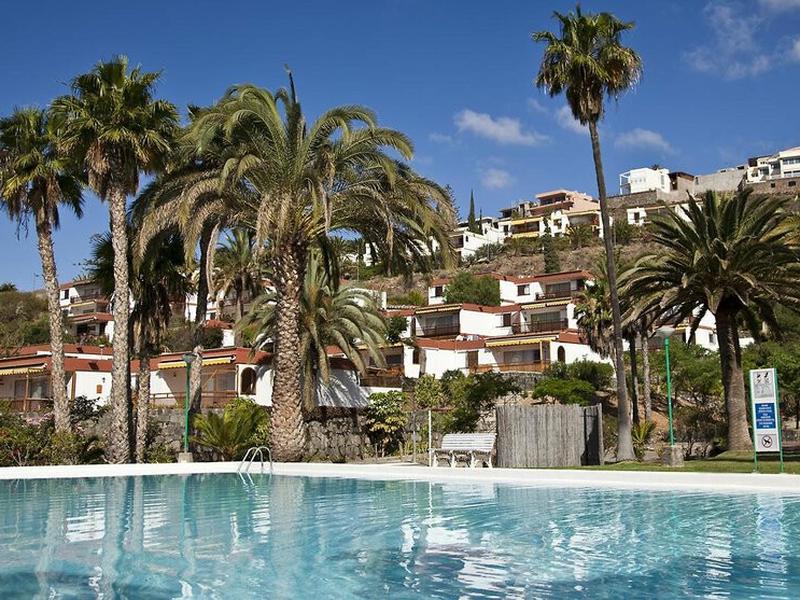 D2127852BD3AEEC2927E7651D295B2FB