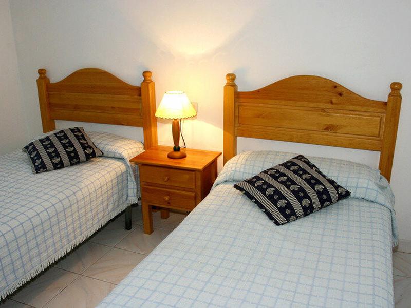 B73F3CAF706F98CAAF76B6FB07CFF42F