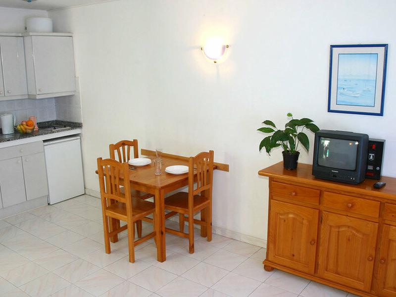 3EE8FF13655CA9987F8C57FDB7156882