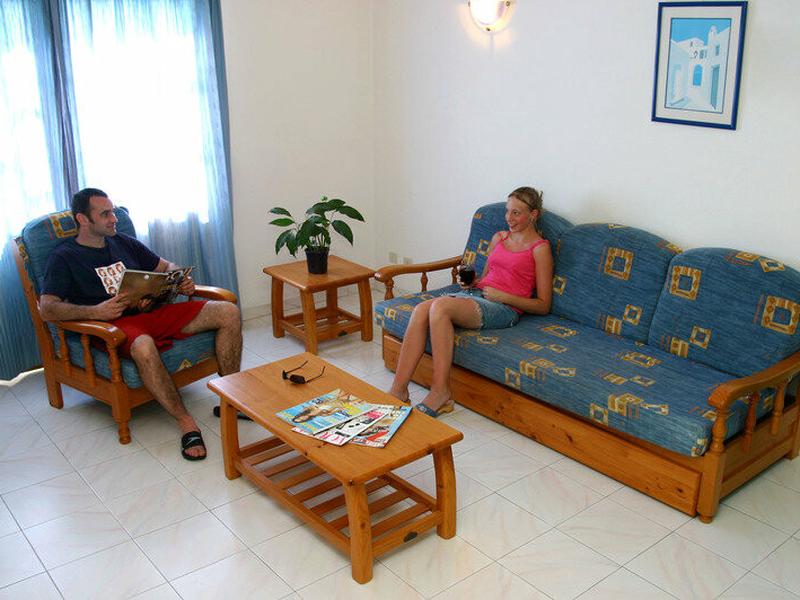 E32884949270A8828BEF8CAABC99C63D