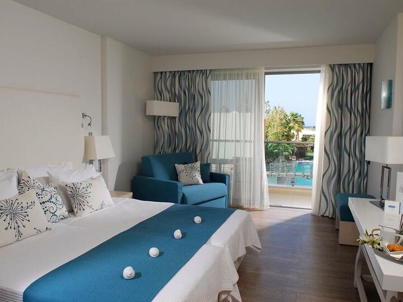 7ACAFDB6E8BA76A01F7F56388420832C