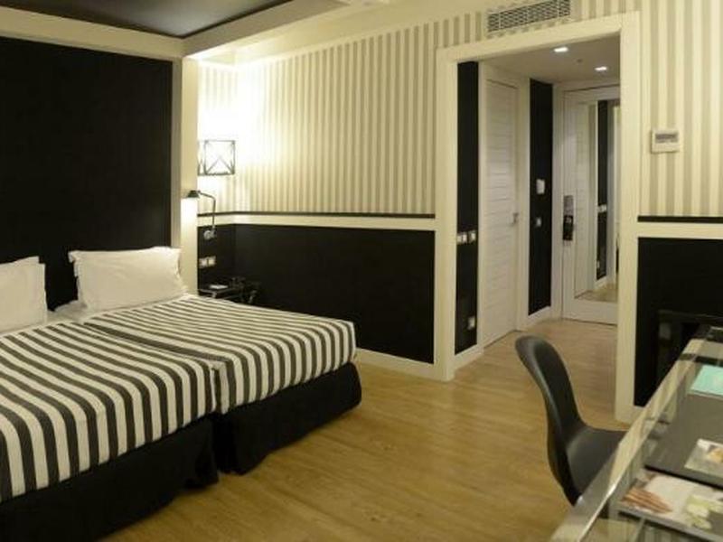 86A65622DEA01BAE1C9D256AD447AF18