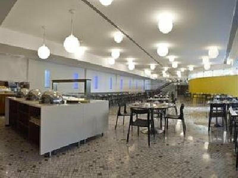 DF00348E44E2289B460D65069A300392