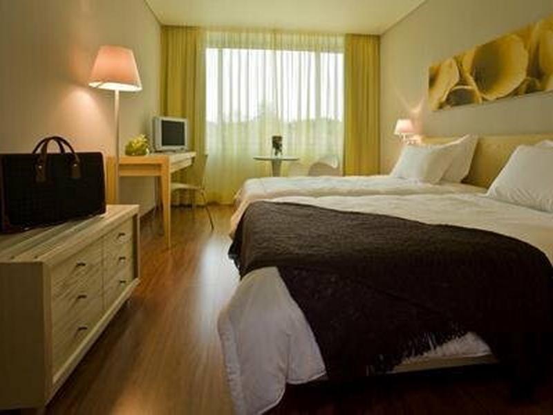 AF734EC895B420A32348F0130E94E31D