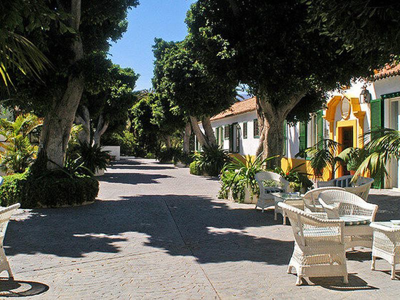 5DD7550B539C4FDB0E59B4A28E7DB7D0