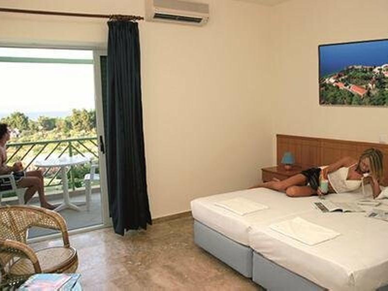 38FC1F6756AE86FB942077FE06753411