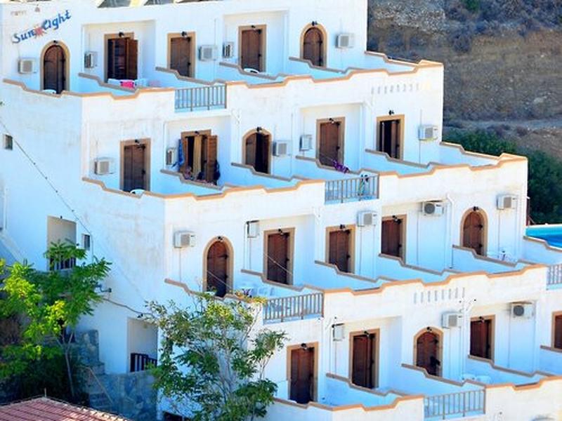 87CD108727848EB73C234C5D949049FC