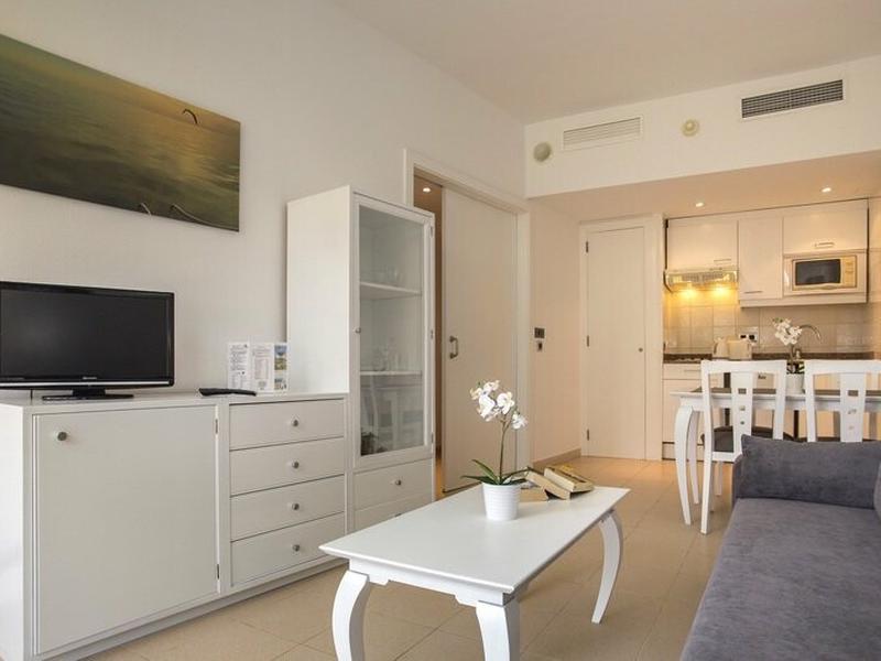 269B9F94DDA2CDCF69A030FDE10561D8