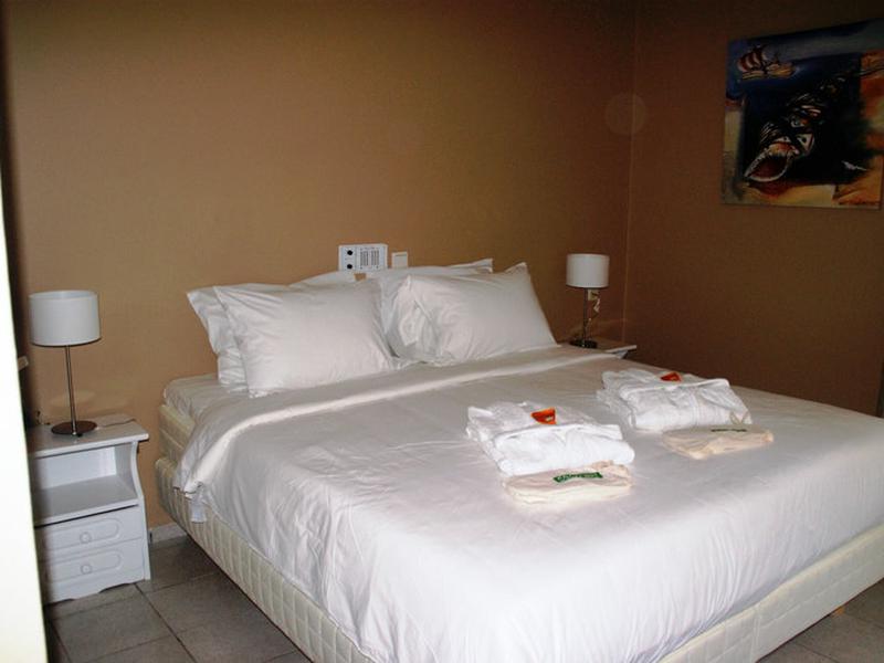 2B5F3F519D2C80EFA15DF6A2059AD611