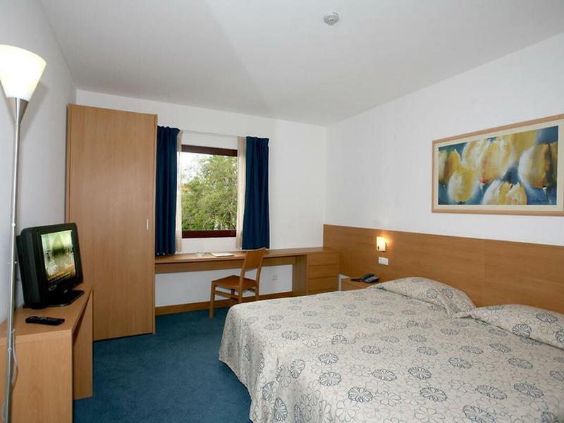 F50F238FD2BE447B6037E180AF6E6FE5