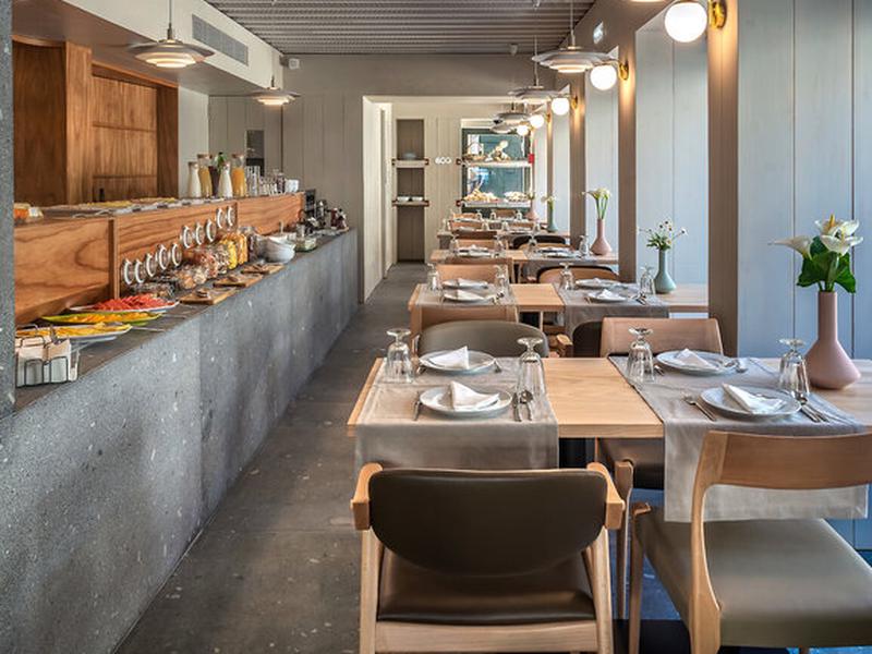 DEC3A870C76CA14BF4589D353EBF0C0F