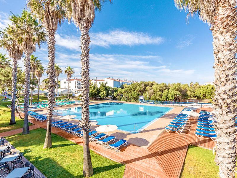 88D2AF1BA563F047D17C4C2FACD632CF