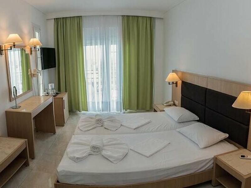 693CCD156D9BEDB44329F7B0E6D63127