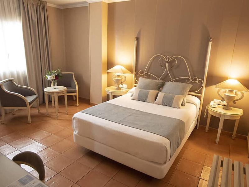 68681F640366485387F5AC6DE880E17E